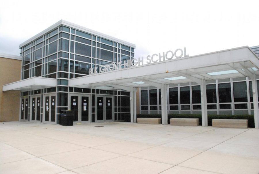 Elk Grove High School sits silently on a Sunday afternoon, March 29. Photo by Natalia Habas. 