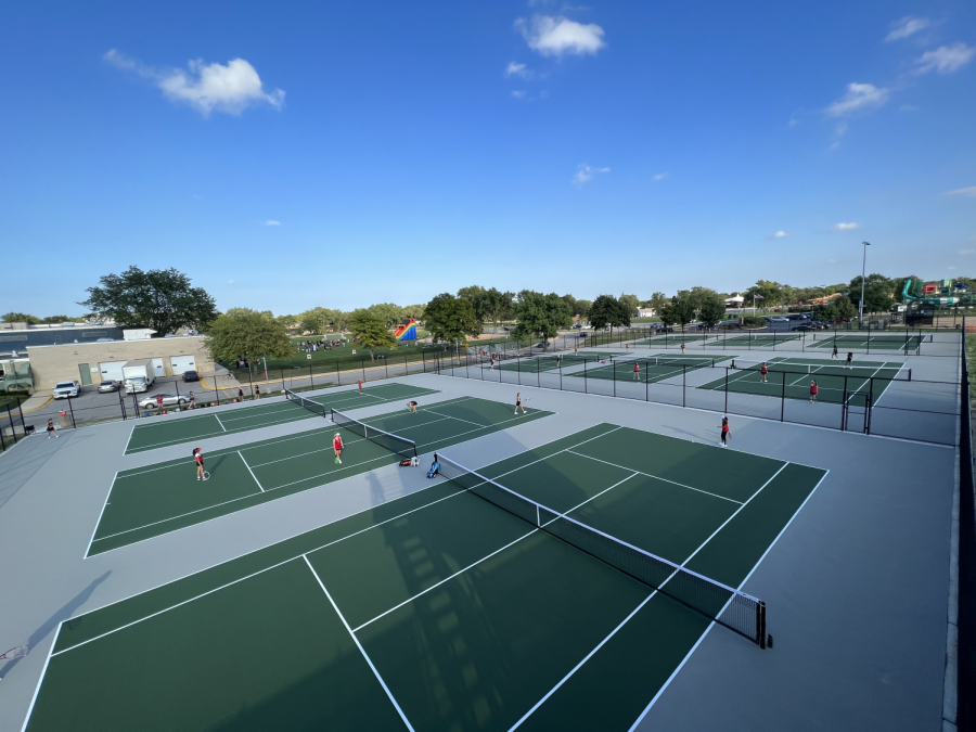 EG+girls+tennis+team+gets+new+courts